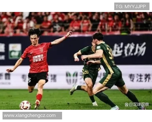 国足新后腰引关注蓉城29岁归化球员曾征战欧青赛